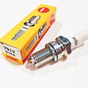 NGK-D7EA Bujia motos honda suzuki yamaha- D7EA