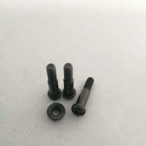 Tornillo manilla CG pequeño  (T104)